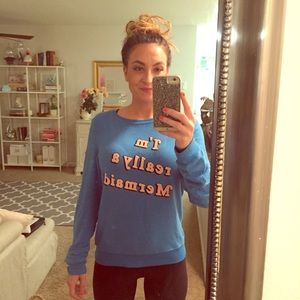 SOLD💋WILDFOX💋 Brand New Baggy Beach Jumper 🐬🐚