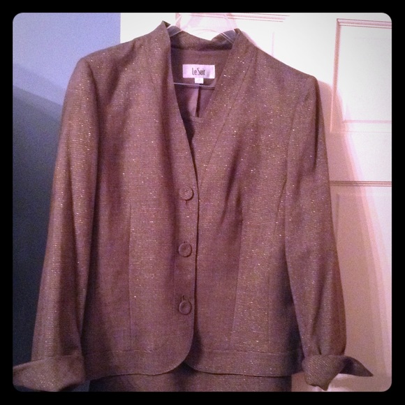 Le suit golden brown two piece suit