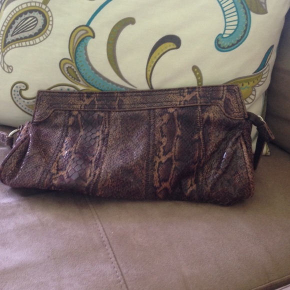 Brown faux snake skin clutch