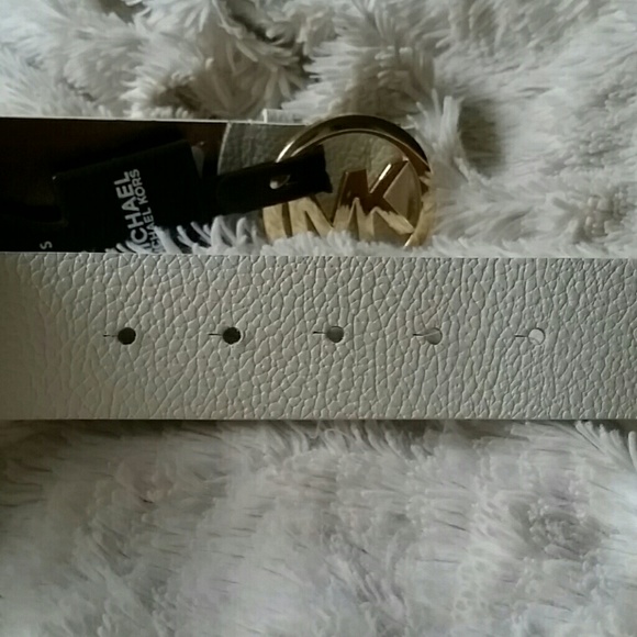 Michael kors genuine leather white belt - Picture 3 of 4