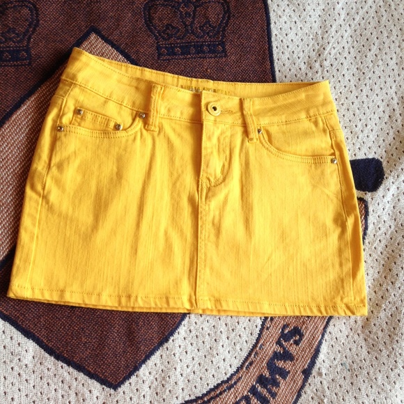 Yellow denim miniskirt