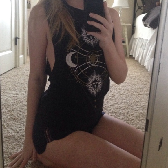 Edgy Tank