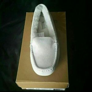 W Ansley I Do Ugg Moccasins
