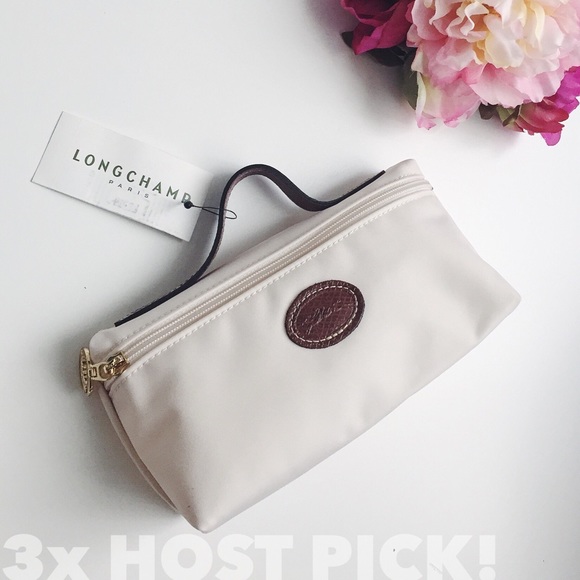 Longchamp Handbags - 🎉 LONGCHAMP 'Le Pliage' Pouchette