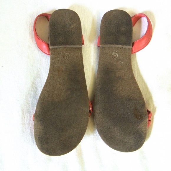 adorable sandals - Picture 3 of 3