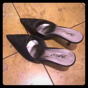 FINAL SALE Black short heels pointy classy shoes🎉