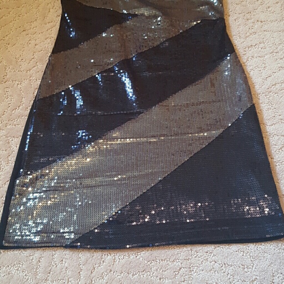 Black shiny new years party one shoulder dress - Picture 4 of 4