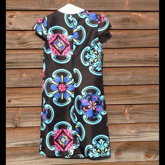 Kimono Inspired Bright Retro Design Dress - Picture 2 of 3