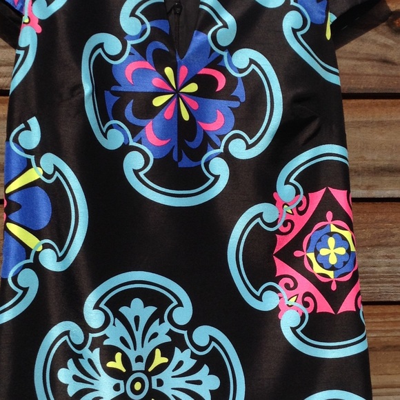 Kimono Inspired Bright Retro Design Dress - Picture 3 of 3