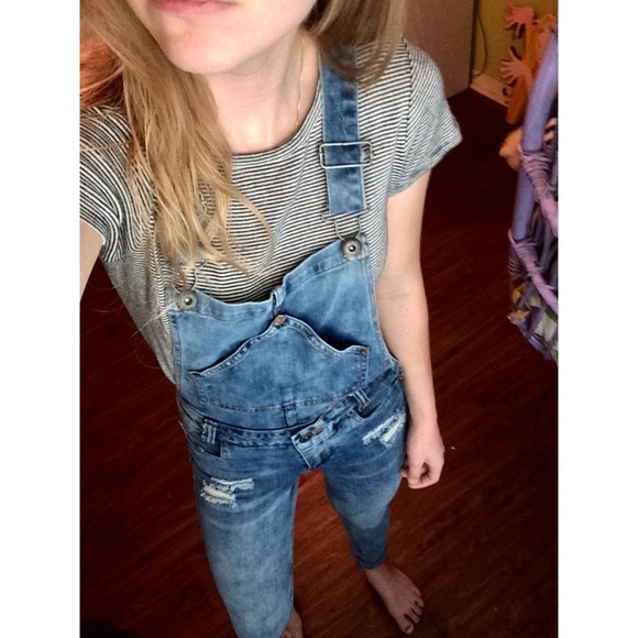 Super styling skinny jean overalls