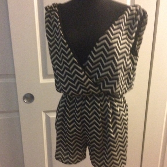 Akira Chicago romper jumper