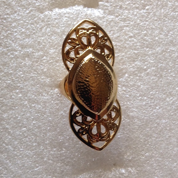 Women's Ring. - Picture 2 of 3