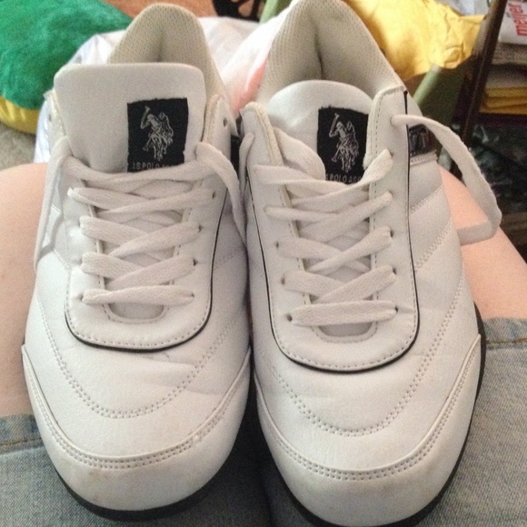 MENS POLO SHOES IN GOOD CONDITION SZ 8.5 - Picture 1 of 4