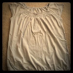 LOFT Outlet Light Gray Cap-Sleeved Top. Size L