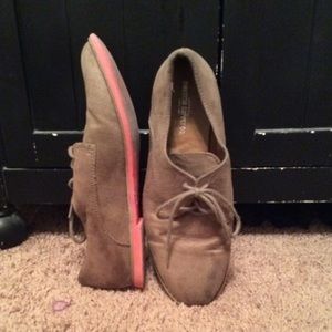 Taupe oxfords
