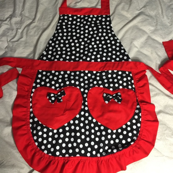 Stylish apron order yours now!