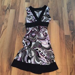 ⬇️PRICE DROP⬇️ Sleeveless Dress - size small 👗