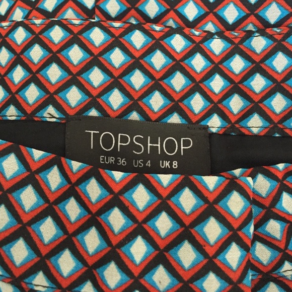 Topshop Lace Shorts - Picture 4 of 4