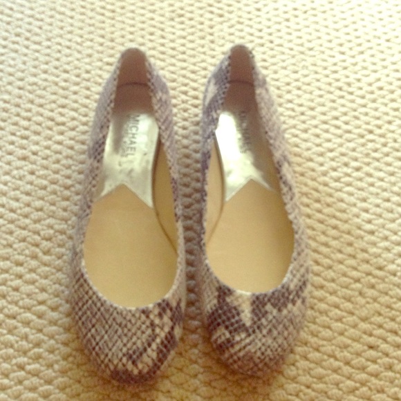 Michael Kors Flats