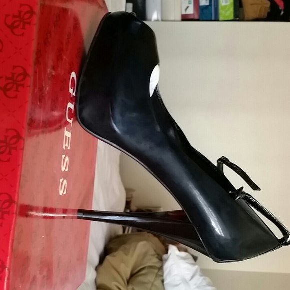 Guess heels