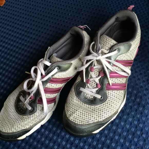 Adidas running shoes with memory foam