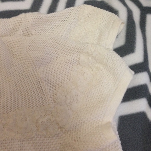 Light knit tee - Picture 3 of 4