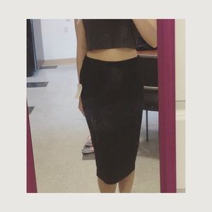 F21 | Black Midi Skirt