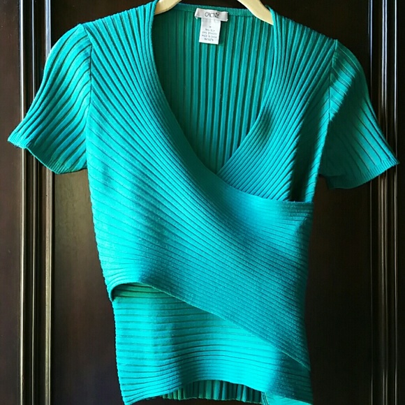 Designer Wayne Rogers spandex silk top in turquois