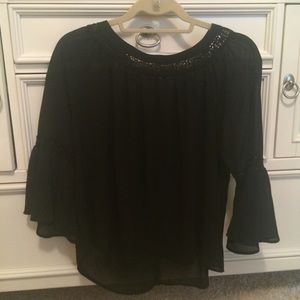 Open back ruffle sleeve top