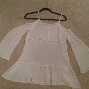 Hip cold shoulder top