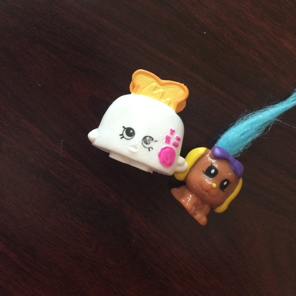 Toaster shopkin and LIMITED EDITION squinkie❤️