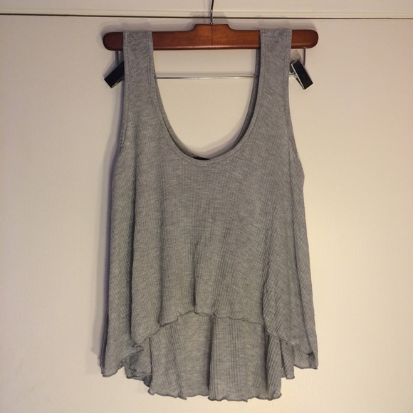 ❤️SOLD ON Ⓜ️❤️Grey Tank - Picture 1 of 2