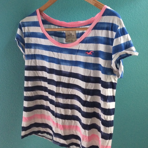 Hollister tee shirt(: