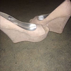 Candies Tan/Nude Wedges
