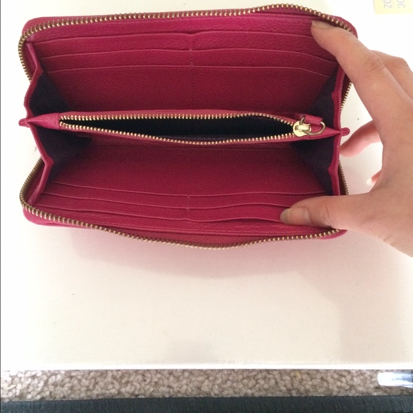 Wallet - Picture 2 of 3