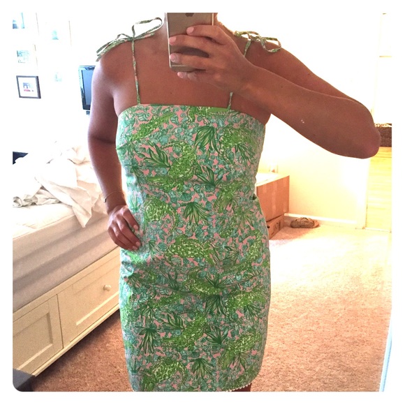 Lilly Pulitzer Dresses & Skirts - Lilly Pulitzer Alligator sun dress!
