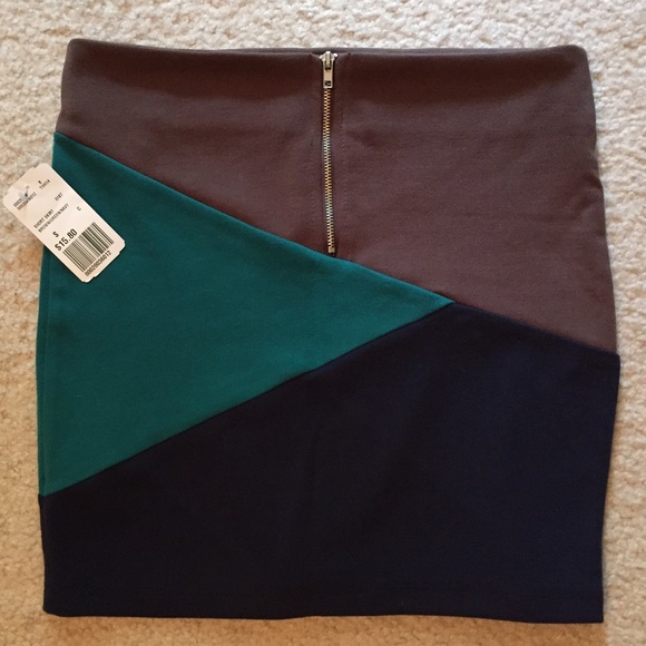 Color Block Skirt - Picture 2 of 2
