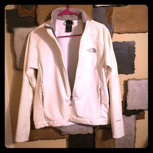 💕💕💕White North Face Jacket💕💕💕