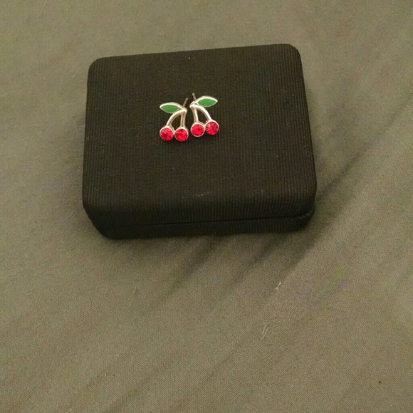 Cherry earrings - Picture 1 of 1