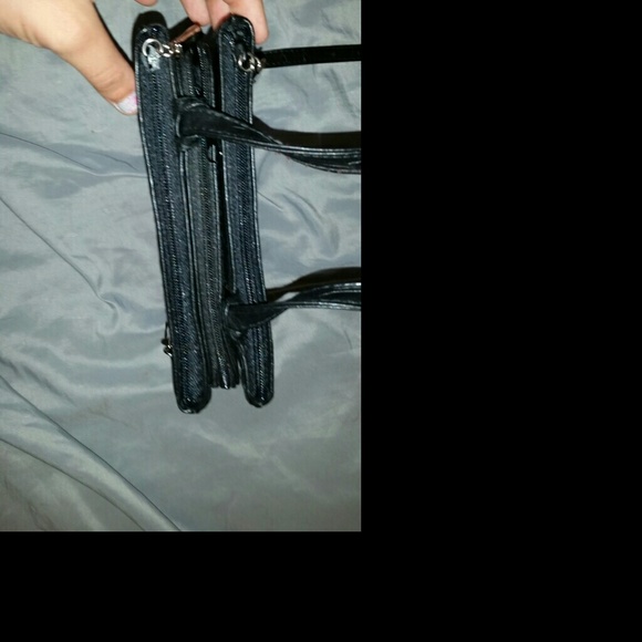 Satchel - Picture 3 of 4