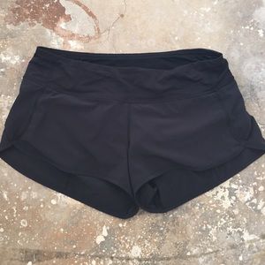 lululemon run speed short 4 way stretch size 8