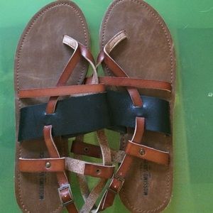 Leather sandals