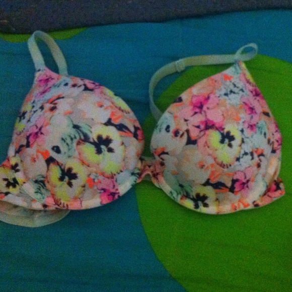 Victoria secret bra