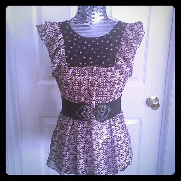 Banana Republic blouse with pintuck and ruffles