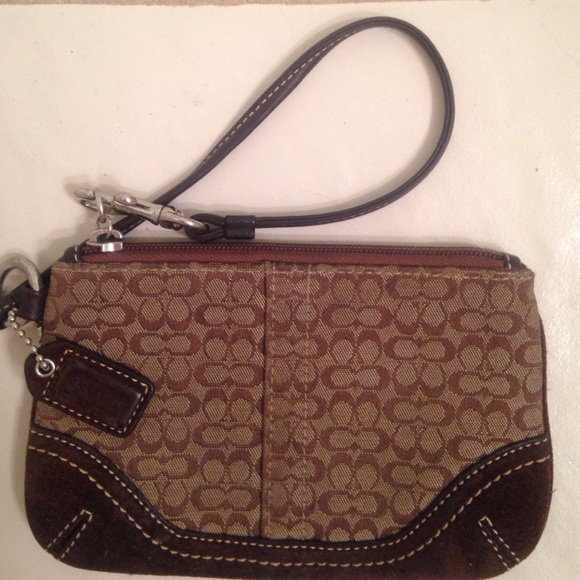 Authentic Coach wristlet - Picture 1 of 1