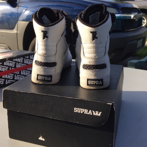 Brand new just used a couple good conditions - Picture 2 of 4