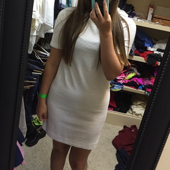 White H&M dress - Picture 2 of 4