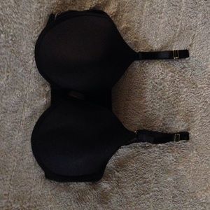 Jessica Simpson Bra size 38D