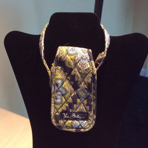 Vera Bradley wristlet - Picture 2 of 4