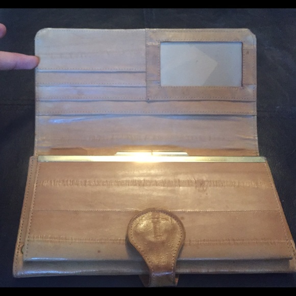 Large leather wallet - Picture 2 of 3